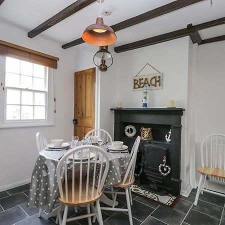 Pebble Cottage Уитби Экстерьер фото